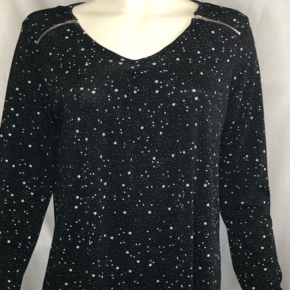 Lily Morgan woman’s black and white star blouse size small